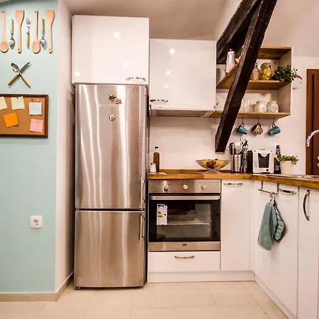 Off Vitosha Blvd Designer Apartman